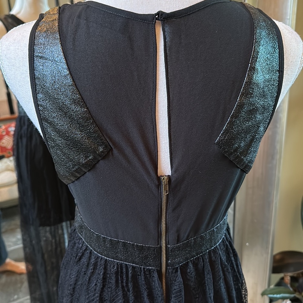 SEXY BLACK DRESS - Picture 4 of 5